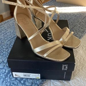 Naturalizer tiff dark gold women’s dress shoes 9M